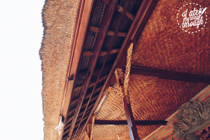 Gold detailing and thatch roofing at Puseh Batuan Temple
