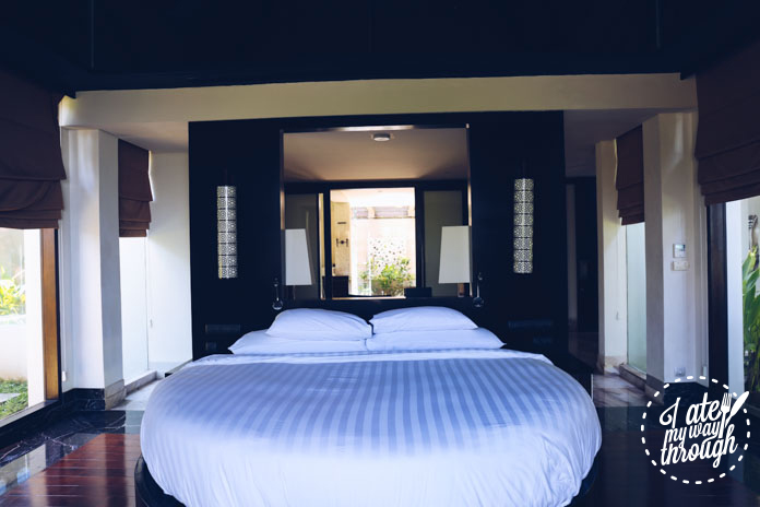 Round bed... because rectangular beds are overrated