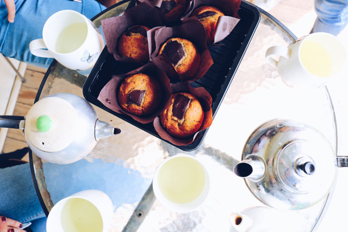 Quince muffins and herbal tea